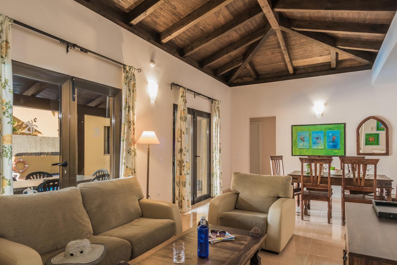 Вилла House Oasis Коральео Экстерьер фото